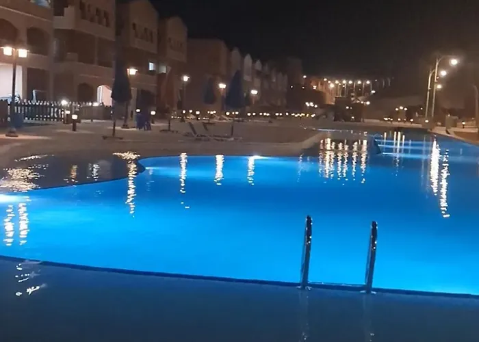 المرح جبل بورتوالسخنه Ajn-Szuhna